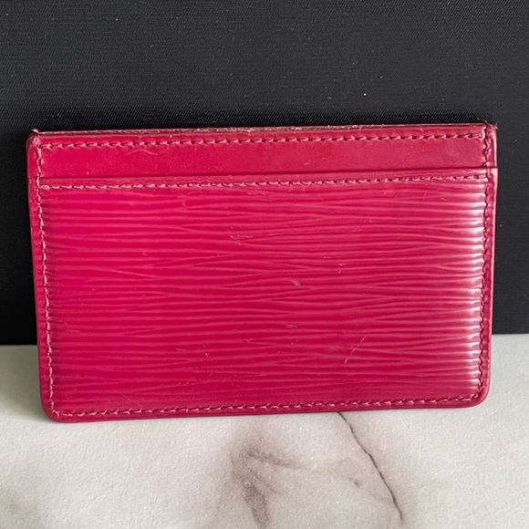 Louis Vuitton epi cardcase holder - Picture 3 of 12